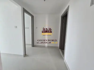 شقة غرفة وصالة أول ساكن للإيجار السنوي في القاسمية مع باركينغ وإطلالة مفتوحة ونوافذ بانورامية وتكييف موفر للطاقة داخل برج جديد بمواصفات راقية ومساحات