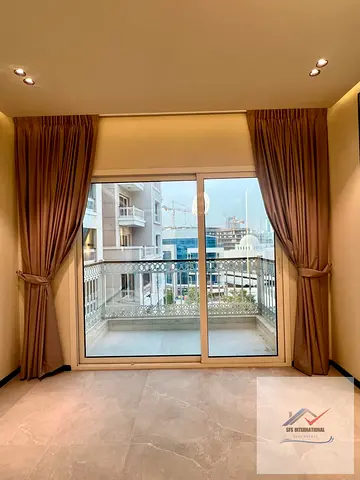 STUDIO | POOL FACING | SPACIOUS UNIT