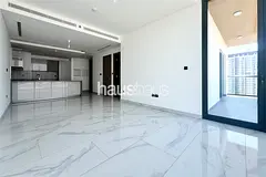 High Floor | Bright + Spacious | Downtown Views