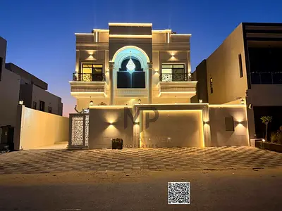 فيلا من 3 طوابق، تصميم كلاسيكي، ملكية حرة، جميع الرسوم متضمنة