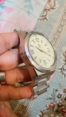 Mens stainless steel gold time watch have scratche but good working original