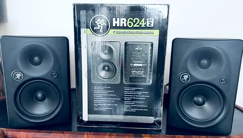 MACKIE professional studio speakers