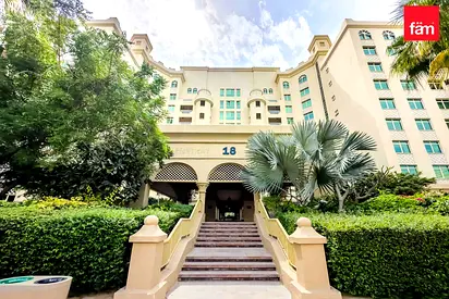 1br | Unfurnished | Park View | Vacant Soon