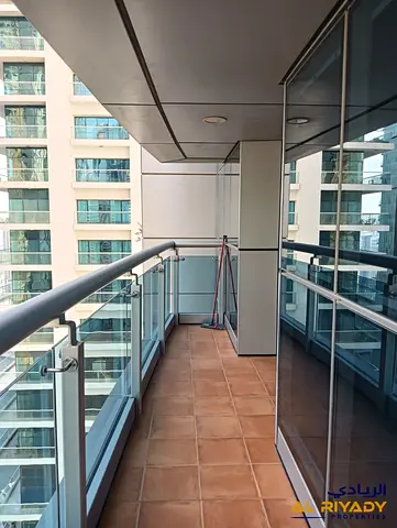 MODERN LUXURY 📌 WATERFRONT LIVING 📌 PRIME LOCATION