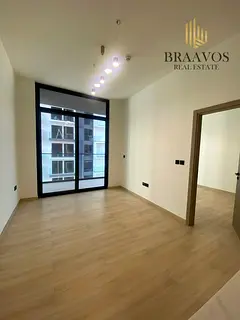 MODERN | UNFURNISHED | BIG BALCONY