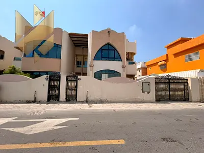 فيلا للإيجار في الرفاعة – نصف مفروشة بمساحات واسعة وتصميم عملي
