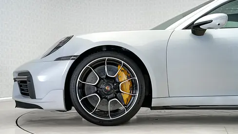 2023 Porsche 911 — миниатюра 11