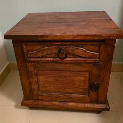 Solid Wood Nightstand / Bedside Cabinet with Drawer and Door
