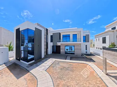 Luxury 7BR Villa with Full Burj Khalifa View | Prime Al Quoz 2 Location
