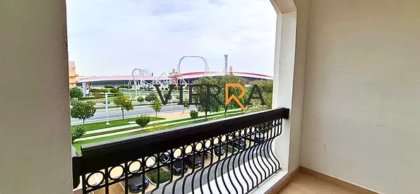 Luxury Apartment | Water World View | Vacant Now