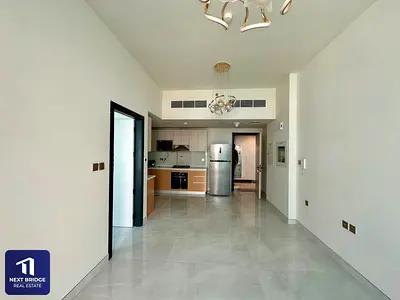 Vacant 1BR Apartment | Unique Layout | Community VIEW