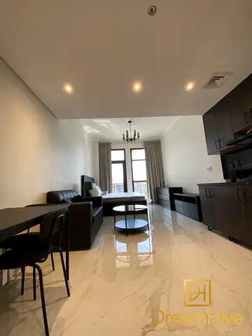 موقع مميز | جاهز للسكن | مفروش بالكامل | تصميم واسع | إطلالة على الحي | وحدة استوديو | أرجان