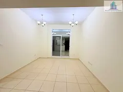 1 bed with balcony for Sale liwan Queue Point 580k only