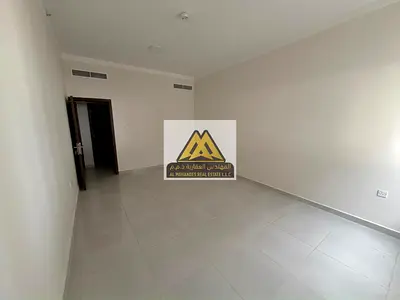 شقة غرفة وصالة بمساحة كبيرة في برج مميز على شارع الشيخ عمار الجرف 2 عجمان مع بلكونة وخدمات متكاملة وصيانة على المالك