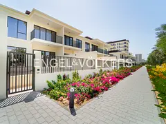 Large Duplex |Townhouse Style | Brand New