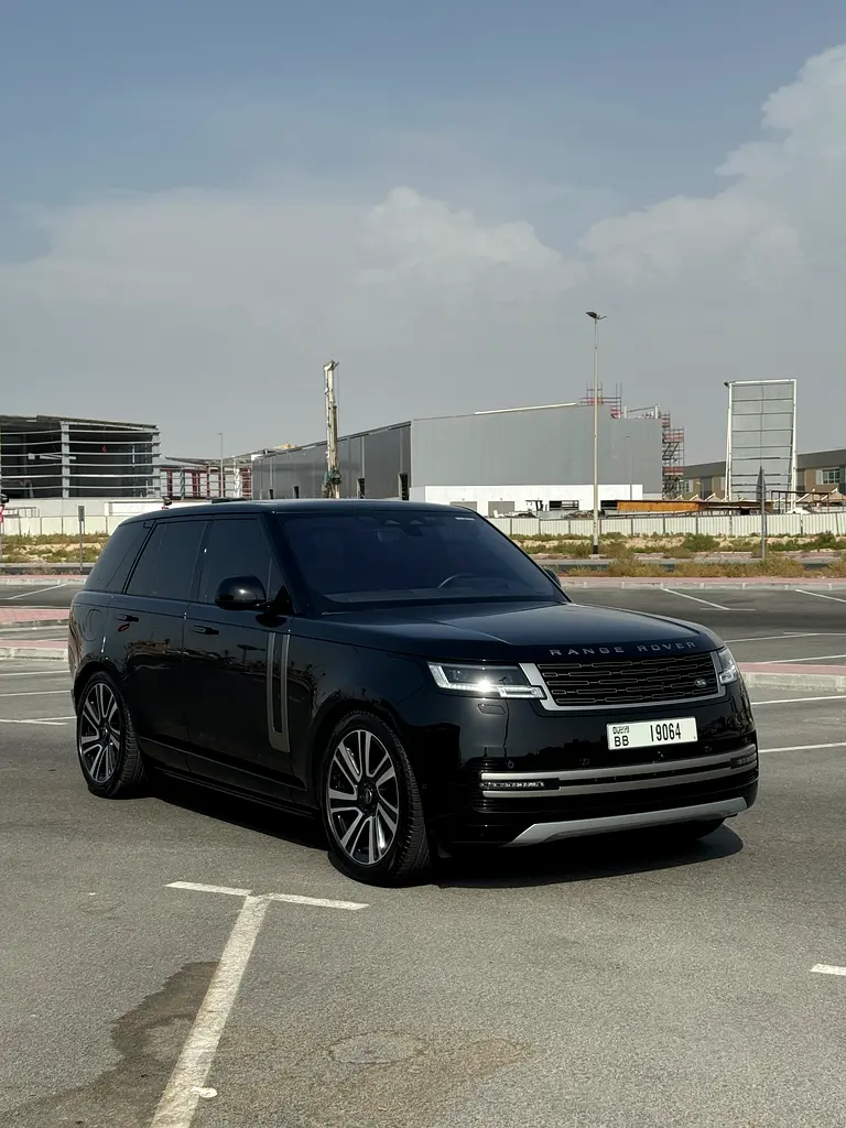 Land Rover Range Rover 2023 — photo 1 of 9
