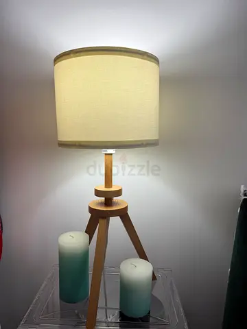 Wooden Tripod Table Lamp