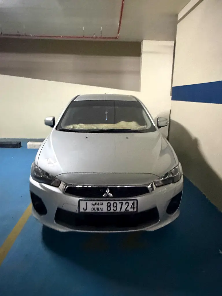Mitsubishi Lancer 2016 — photo 1 of 8