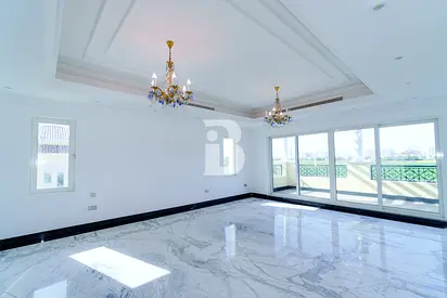 Luxurious Villa | Unfurnished | 4 Beds