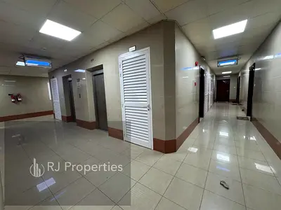 Close to park luxury 1bhk with 2 wishroom balcony parking ready to move only jest 39k