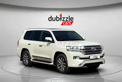 AED 4215/month | 2017 Toyota Land Cruiser  | GCC Specs | Ref#462234
