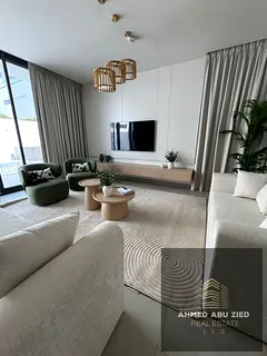 Luxury villa for rent in Al Hamriyah, Sharjah. Smart home, 3 floors, 4 bedrooms, maid’s room, full