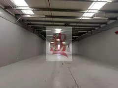Commercial warehouse for rent in Al Quoz