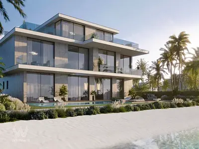 Walking Distance to Sandy Beach | Middle unit