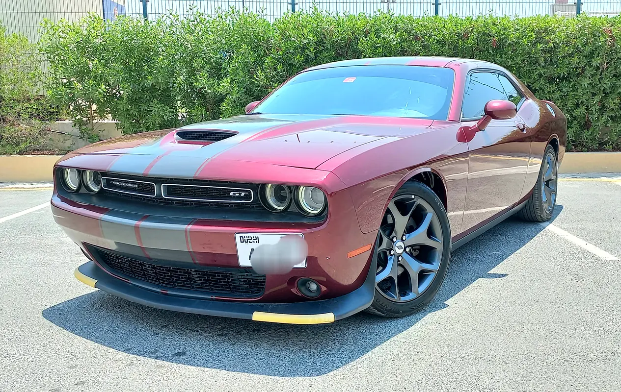 Dodge Challenger 2019 — photo 1 of 20
