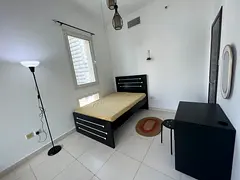 Very spacious Room balcony ‼️3 mins walk to dmcc metro