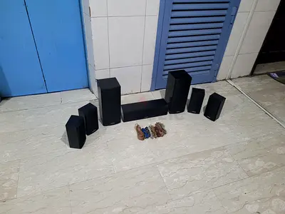 Onkyo 7 Nos. Passive Bass-Reflex Speakers (6 ohms and 130 watts each) in excellent working condition