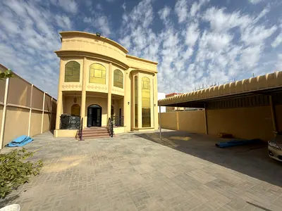 Luxury villa for sale in Al Mowaihat 1