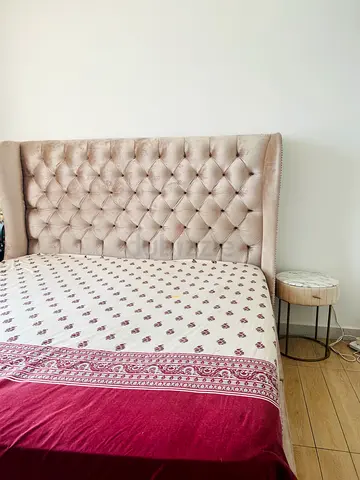Beige Tufted Upholstered King Bed with Winged Headboard