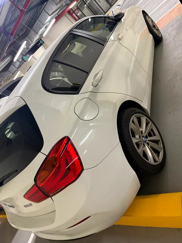 BMW 1-Series 2017 — photo 1 of 8