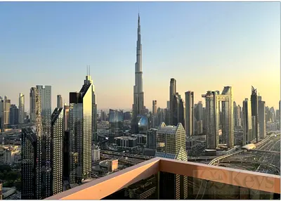 UPGRADED | HIGH FLOOR | SZR AND JUMEIRAH SEA VIEW