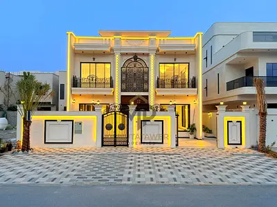 امتلك قصرًا صغيرًا بمساحة 4300 قدم مربع، جاهزًا للسكن الفوري، مع تكييف شامل، بدون رسوم خدمات، وملكية حرة.