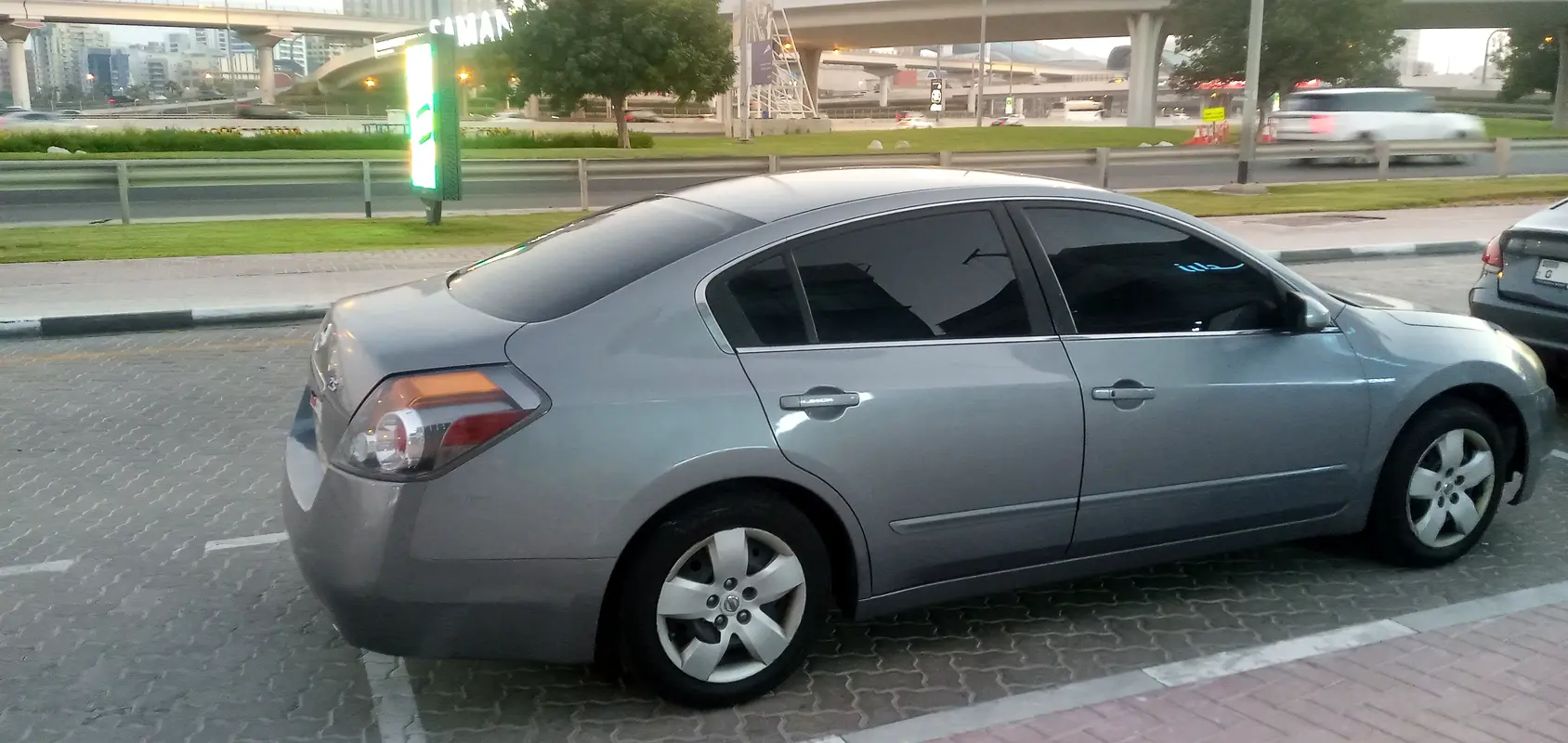 Nissan Altima 2008 — photo 1 of 11