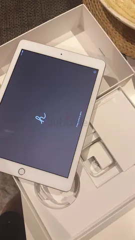 I pad 6  128GB