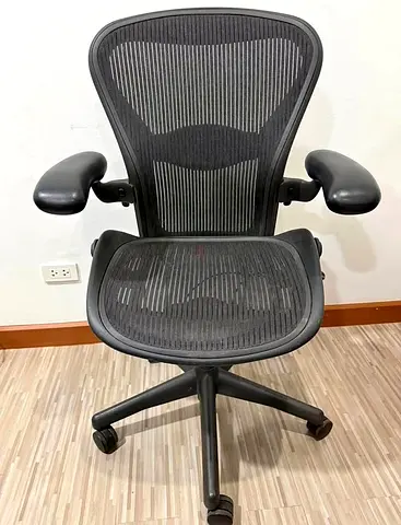 Im for selling Herman Miller Aeron chair size B and C Fully Loaded available