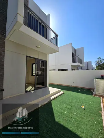 LUXURY SPACIOUS 3BEDROOMS PLUS MAID | CLOSED KITCHEN | FOR RENT READY TO MOVE