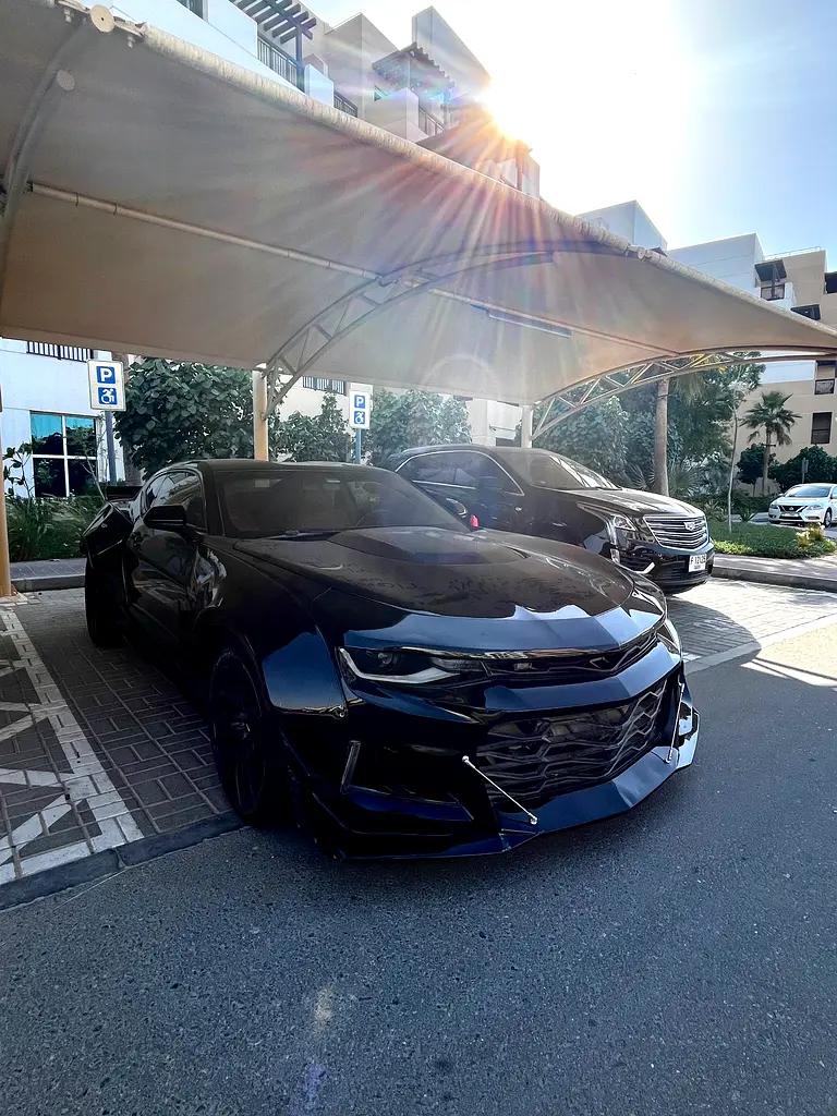 Chevrolet Camaro 2017 — photo 1 of 9