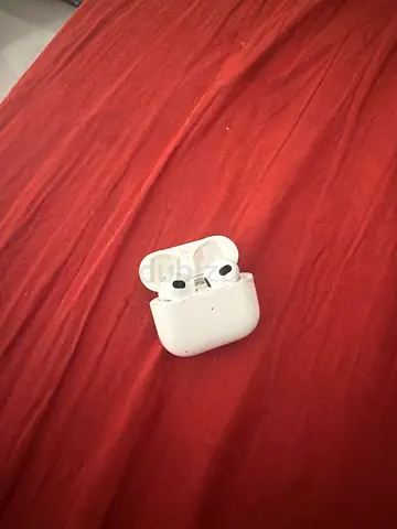 Used true wireless earbuds with charging case (white) - working condition
