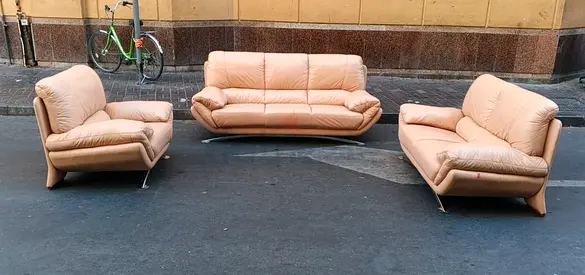Beige Leather 3-Piece Sofa Set (3-seater + 2x Armchairs) - Good Condition