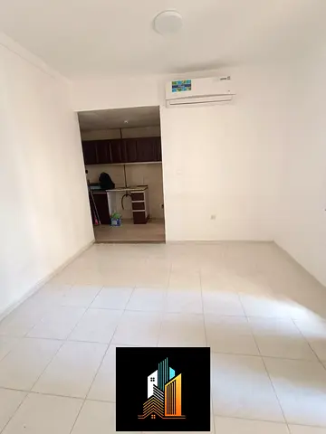 Neat and clean family building big apartment near jubel station