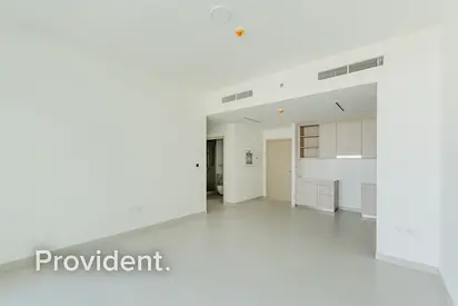 Elegant 1BR | Full Pool View | Prime Location