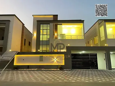 تتميز الفيلا بتشطيبات فاخرة، بما في ذلك التكلفة والرسوم وتكييف الهواء، وتتميز بتصميم أنيق يعزز الخصوصية.