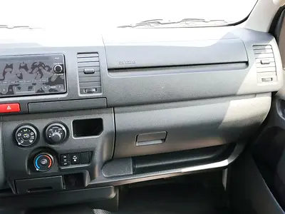 2026 Toyota HIACE — миниатюра 13