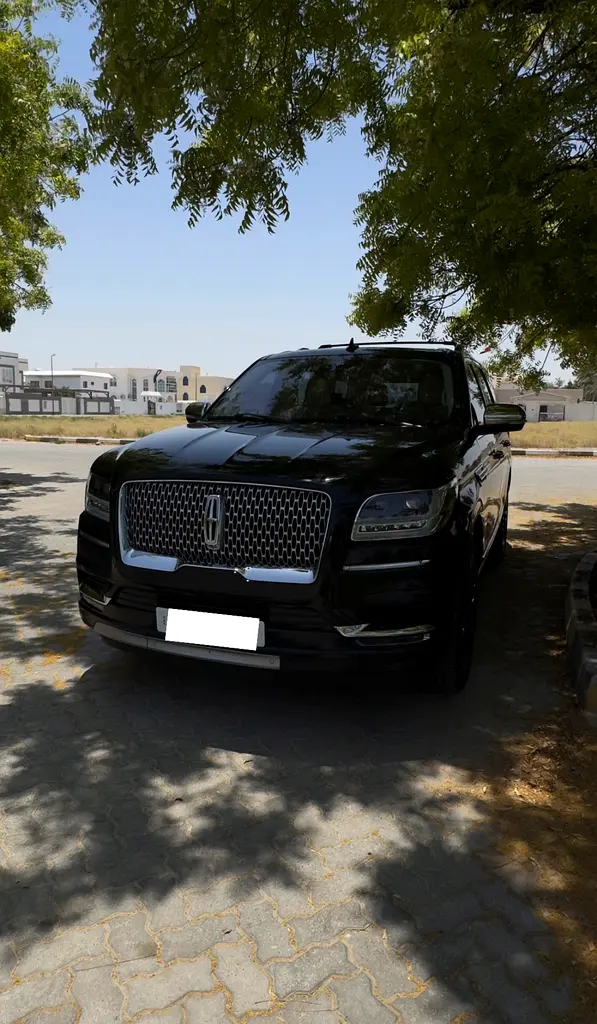 Lincoln Navigator 2020 — photo 1 of 15