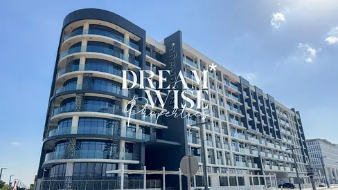 Elegant Unit | Prime Location | Amazing Amenities