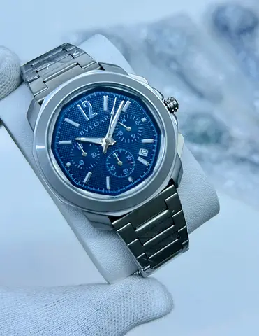 Bvlgari mens watch with chrono function